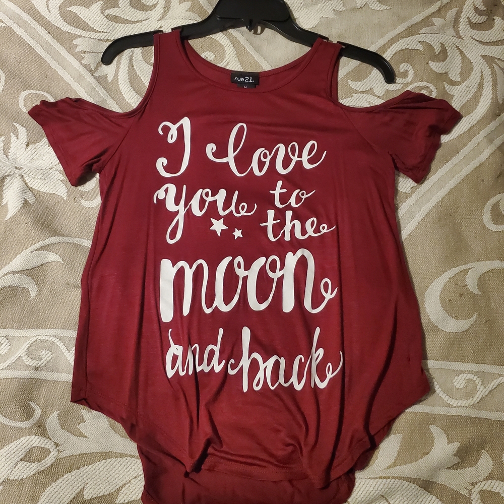 Rue21 Burgundy Top with White Script